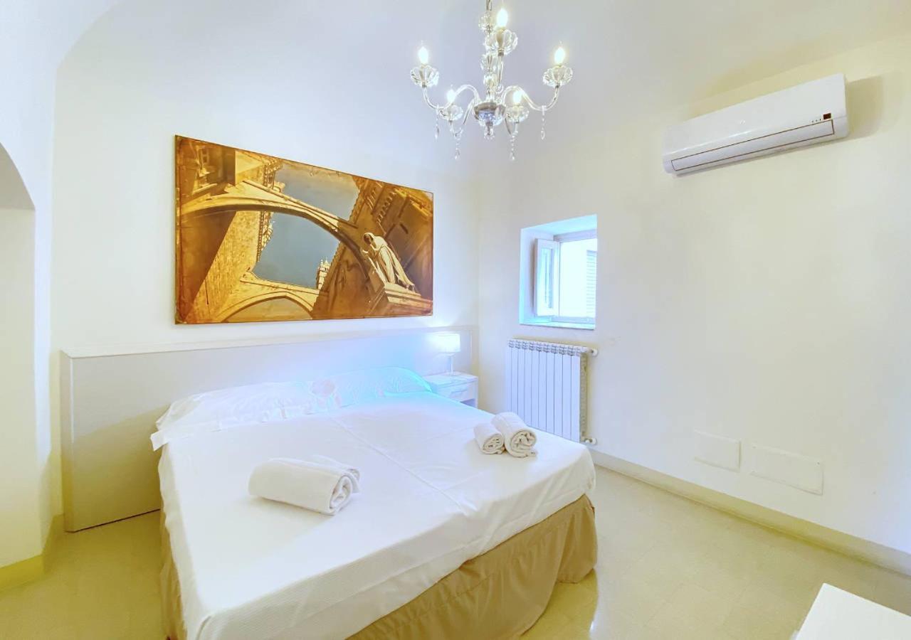 Solemar Sicilia - Monaco Rooms Палермо Экстерьер фото